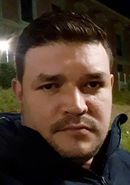 Jhonny Parra de Madrid, tengo 38 años, listo para conocer para lío de una noche