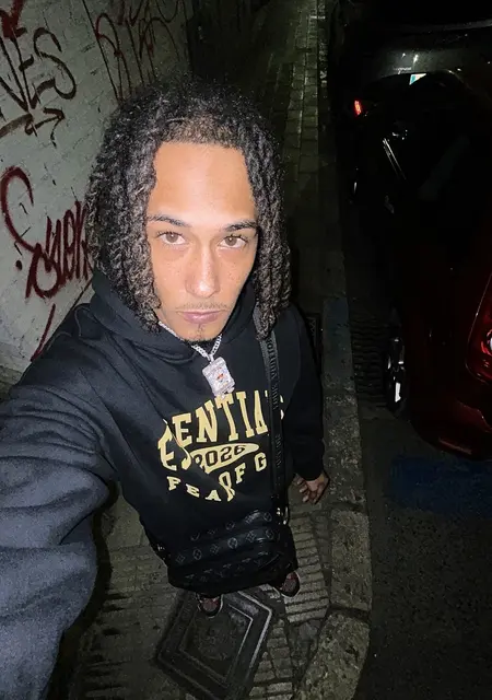 Soy Paco Simon, 27 años, conociéndome para relación abierta en Valencia