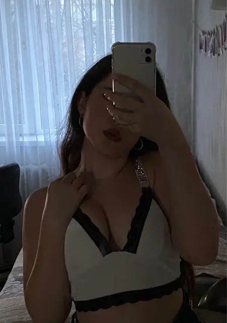 Ира из Одессы, ищу на сайте общение