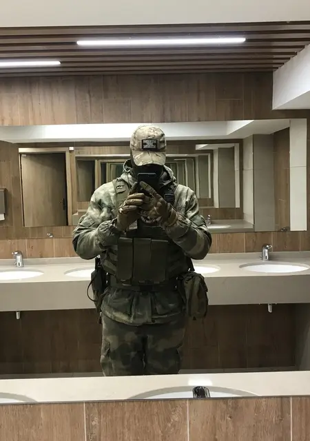 Я Михаил, 23, знакомлюсь для постоянных отношений в Мозыре