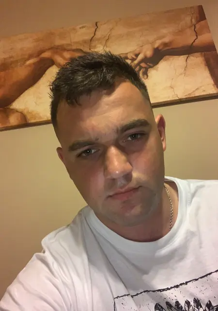 Міша з Івано-Франківська, шукаю на сайті спілкування