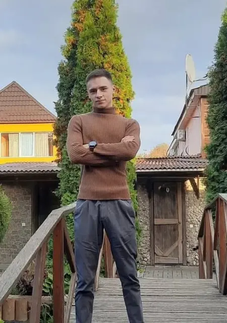 Я Дима, 24 років, знайомлюсь без зобов'язань у Тернополі
