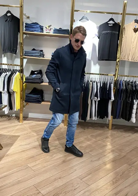 Я Вячеслав, 35, знакомлюсь на одну ночь в Франкфурте-на-майне