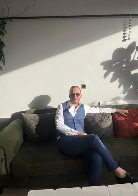 Я Kadir, 36, знакомлюсь для приятного времяпровождения в Анталии