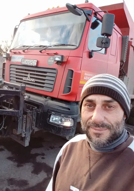 Тоха з Шахтарськ, шукаю на сайті знайомства на одну ніч