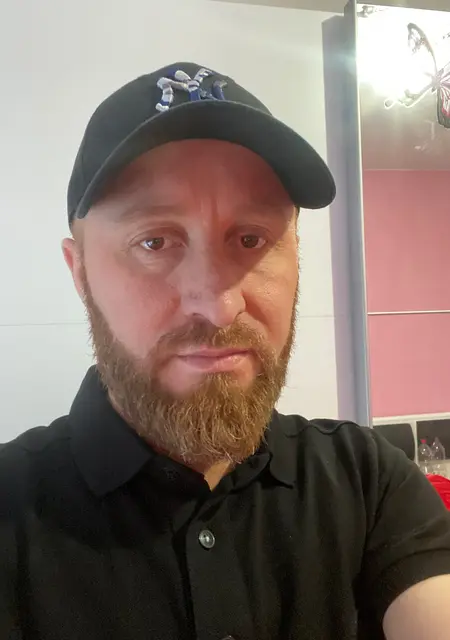 Arif из Оффенбаха, мне 31, познакомлюсь на одну ночь