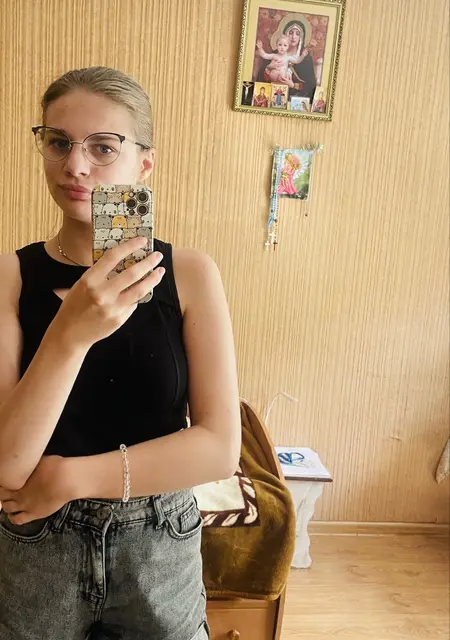 Я Анна-Марія, 19 років, знайомлюсь для постійних стосунків у Львові