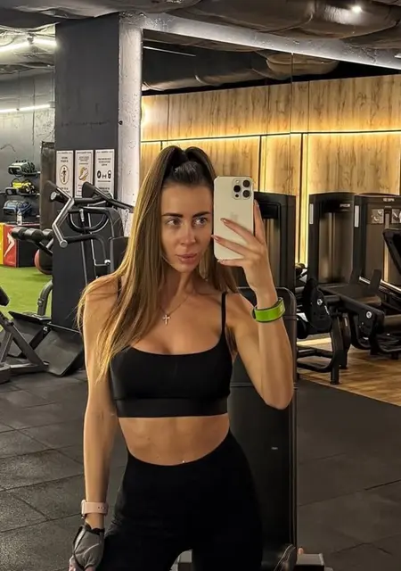 Виктория з Київ, шукаю на сайті знайомства на одну ніч