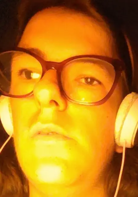 Soy Cristina, 22 años de Barcelona, busco conocer gente para relación sin ataduras