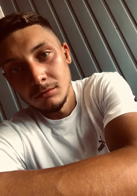 Andriy з Рівного, мені 24 років, познайомлюсь без зобов'язань