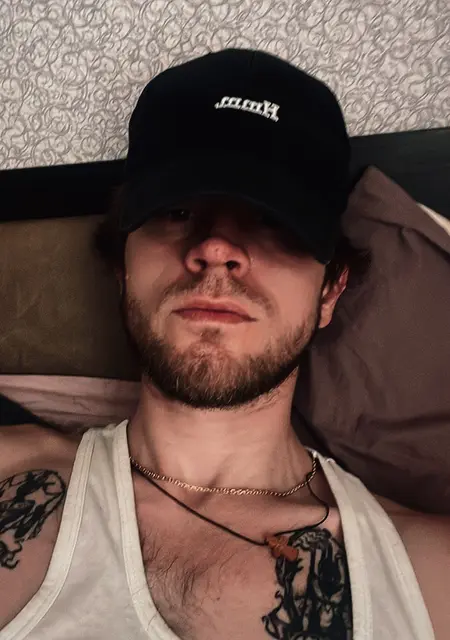 Vlad из Киева, мне 33, познакомлюсь на одну ночь