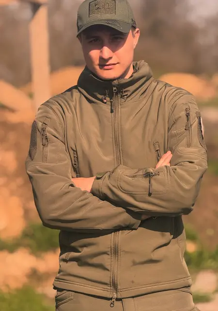 Артем из Мелитополя, ищу на сайте знакомства без обязательств