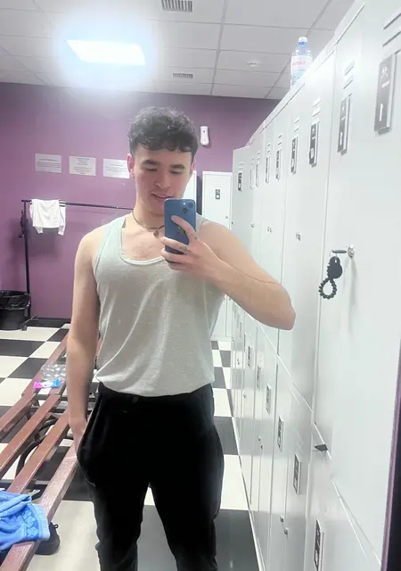 Сухраб из Атырау, мне 22, познакомлюсь для открытые отношения