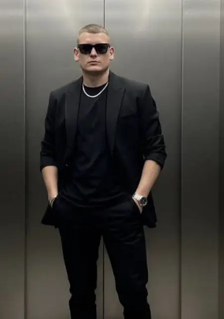 Віктор из Александрии, мне 24, познакомлюсь для постоянных отношений