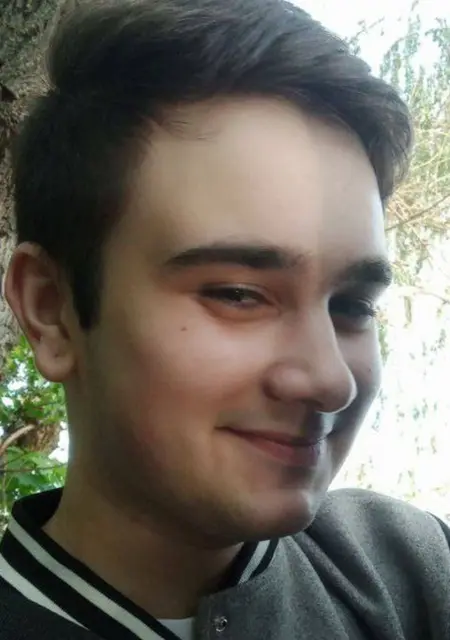 Максим из Харькова, мне 18, познакомлюсь для общения