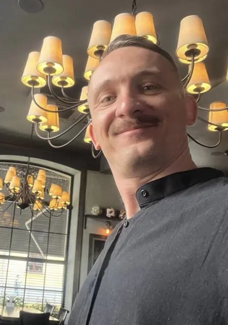 Andrew из Гомеля, ищу на сайте приятное времяпровождение