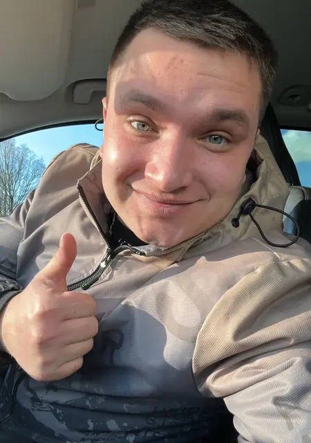 Я Сергій, 27, из Шепетовки, ищу знакомства на одну ночь