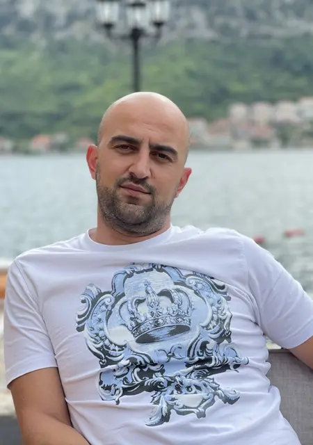 Я Artur, 36, знакомлюсь без обязательств в Ереване