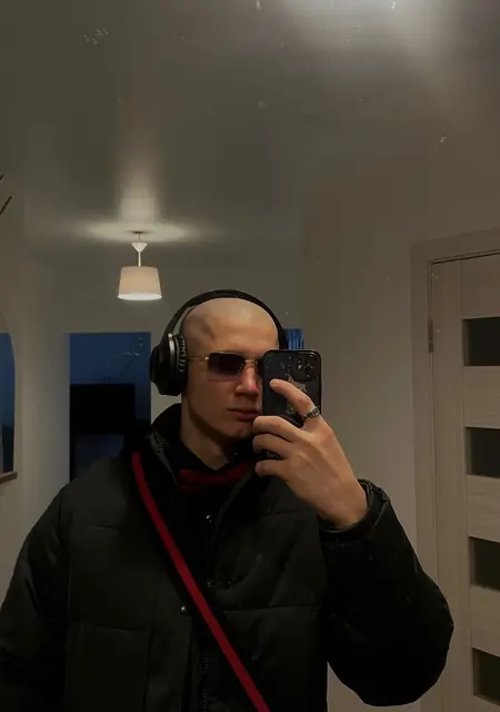 Дядя Роман з Kovel, мені 24 років, познайомлюсь на одну ніч