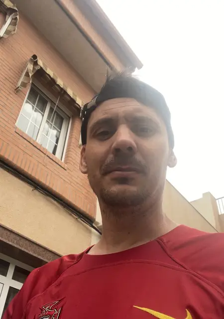Alex de Aljaraque, busco en el sitio lío de una noche