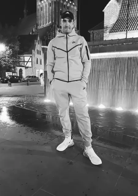 Я Руслан, 31, знакомлюсь для постоянных отношений в Риге