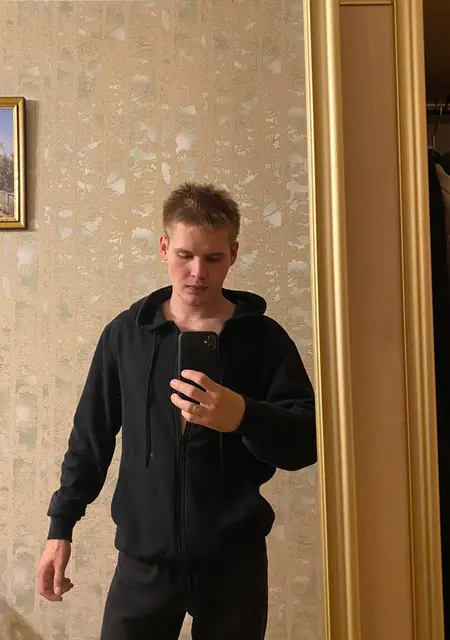 Я Дима, 20, из Минска, ищу знакомство для общения
