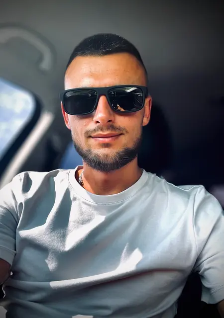 Я Василь, 27, из Сум, ищу знакомство для приятного времяпровождения