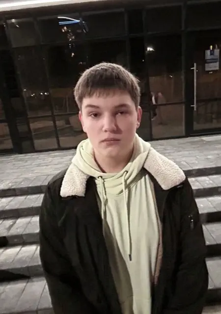 Я Лаврентий, 19, из Минска, ищу знакомство для общения