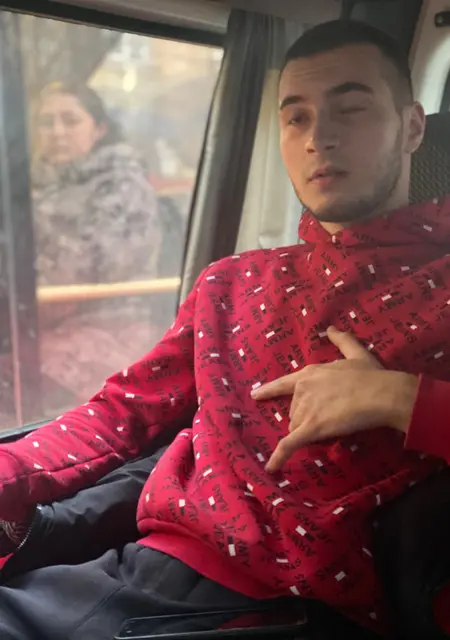 Максим из Львова, ищу на сайте знакомства на одну ночь