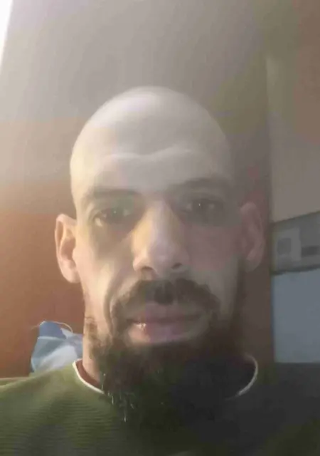 Josemi Saco de Sevilla, busco en el sitio relación sin ataduras