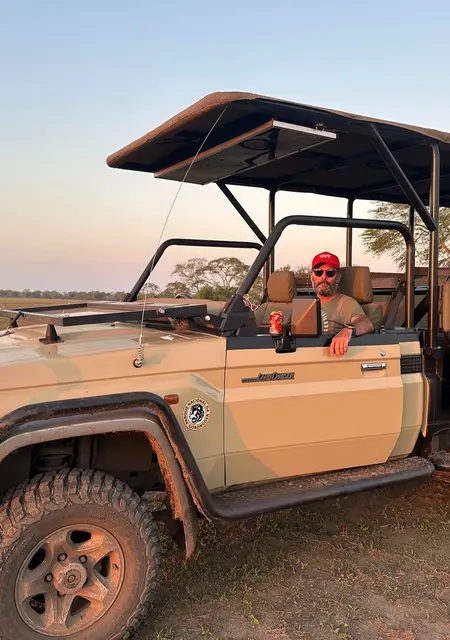 Я Elias, 40, знакомлюсь для дружбы в Риу-Тинту