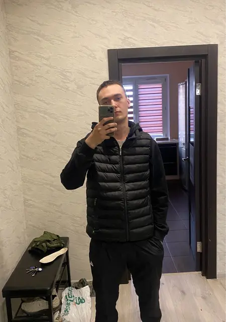 Я Стас, 20, из Гродно, ищу знакомство для постоянных отношений