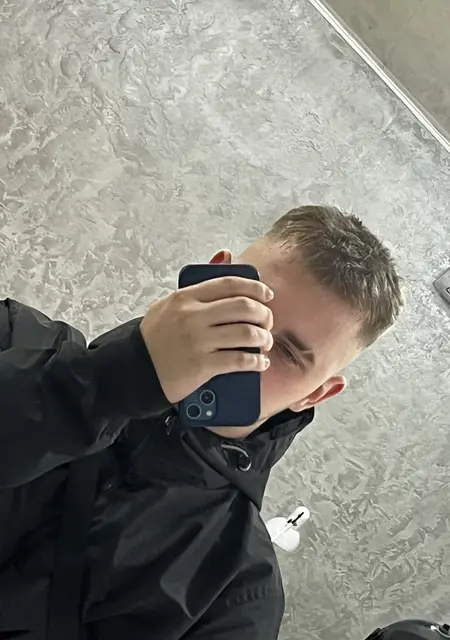 Я Play Boy, 19 років, знайомлюсь без зобов'язань у Фастів