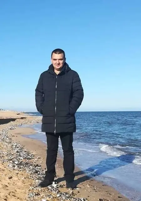 Александр из Киева, ищу на сайте знакомства на одну ночь