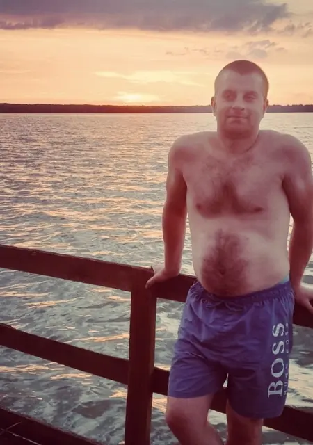 Я Vadik, 30, знакомлюсь на одну ночь в Бресте
