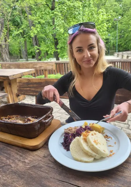 Я Edith, 26, знакомлюсь для открытые отношения в Праге