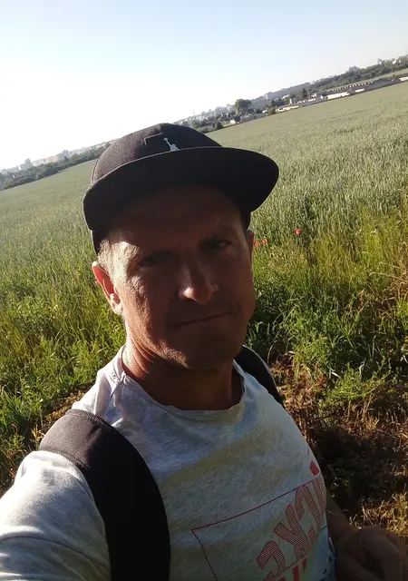 Дима из Лиды, мне 43, познакомлюсь для вирта