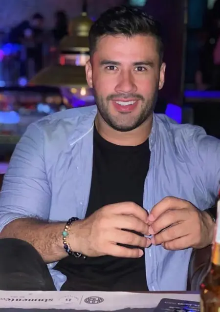 Я Orlandobeau, 45, из Валенсии, ищу знакомство для постоянных отношений