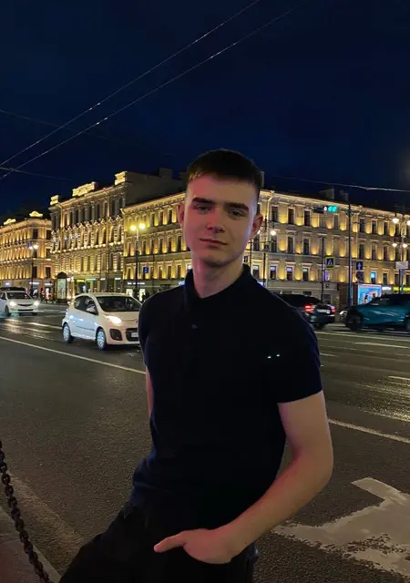 Я Илья, 19, знакомлюсь для постоянных отношений в Франкфурте-на-майне