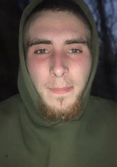 Я Владислав, 21, знакомлюсь для общения в Енакиеве