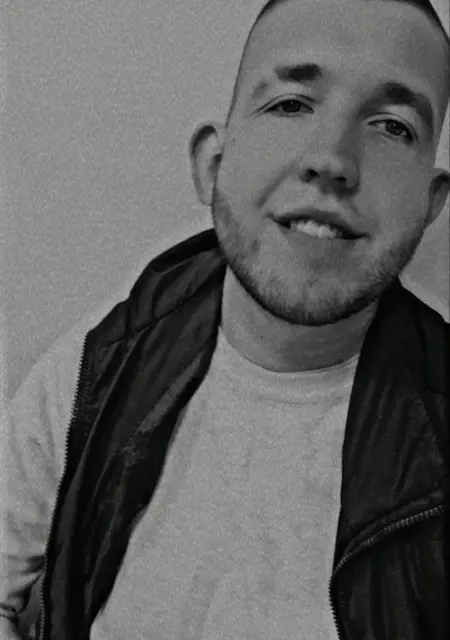 Я Марк, 27, знакомлюсь на одну ночь в Кривом Роге