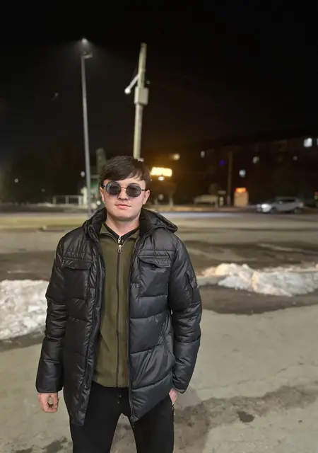 Я Asulbek, 24, из Тараза, ищу знакомства без обязательств