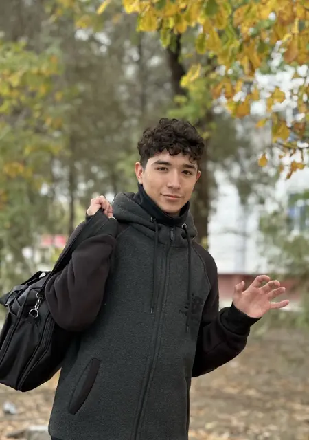 Нурик из Ташкента, мне 19, познакомлюсь для приятного времяпровождения