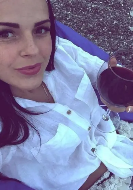 Я Lena, 27, из Львова, ищу знакомство для постоянных отношений