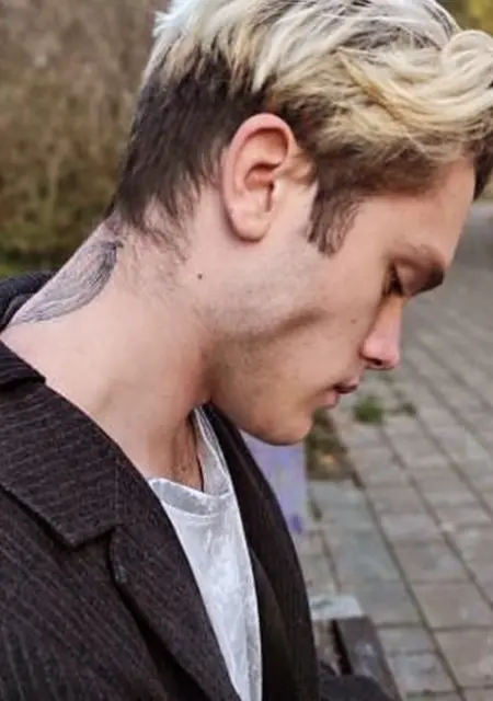 Я Дмитрий, 20, знакомлюсь на одну ночь в Варшаве