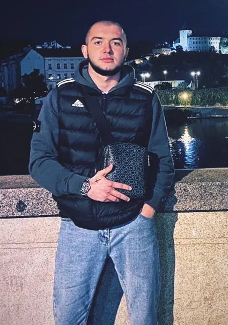 Arzuman из Брно, ищу на сайте приятное времяпровождение