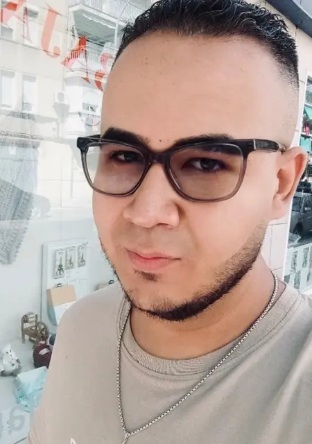 Jhon Luna de Rivas-Vaciamadrid, tengo 25 años, listo para conocer para relación a largo plazo