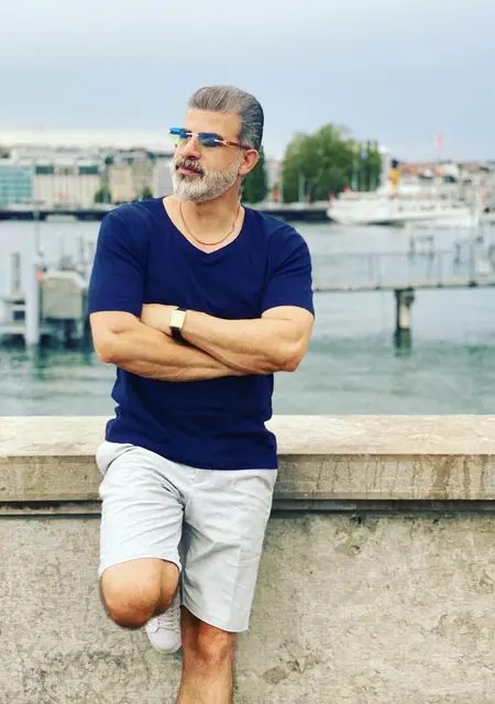 Я Feri, 44, знакомлюсь для открытые отношения в Женеве