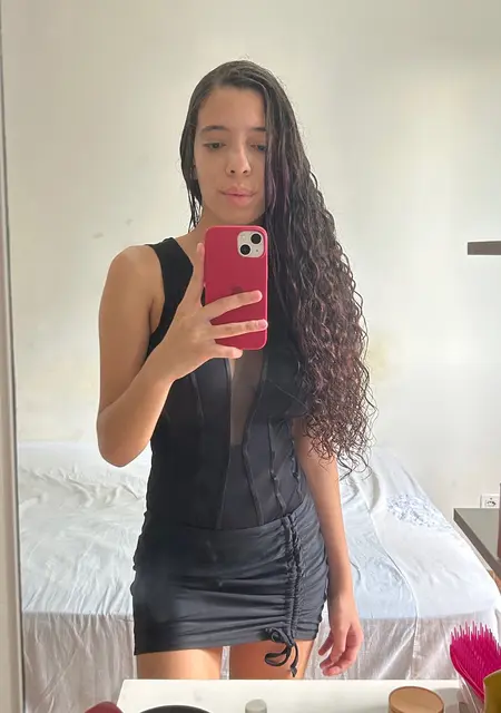 Я Kamilly, 19, из Серра, ищу знакомство для постоянных отношений