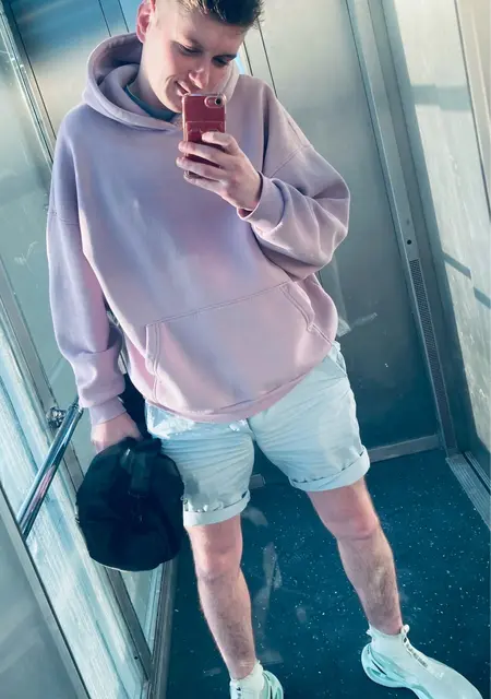 Артём из Мозыря, ищу на сайте постоянные отношения